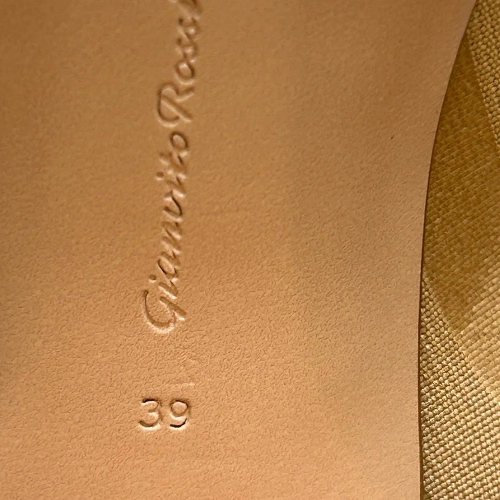 Gianvito Rossi Vintage very good